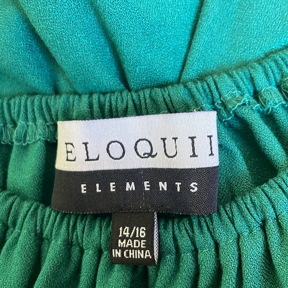 Green blouse with elastic sleeves on or off shoulder - Picture 5 of 5